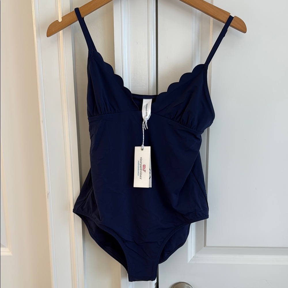 Vineyard Vines One Piece Navy Swimsuit XS